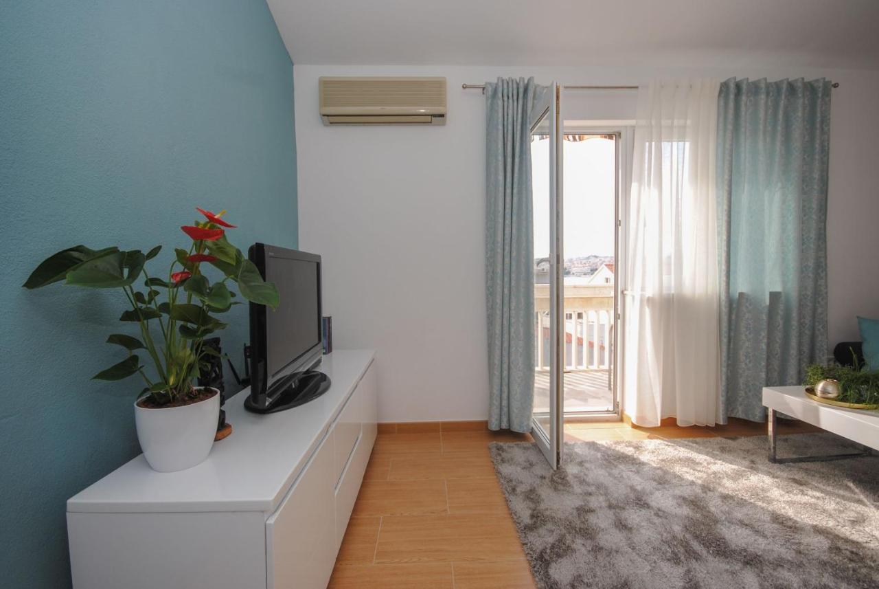 Apartment Tina Podstrana Exterior foto